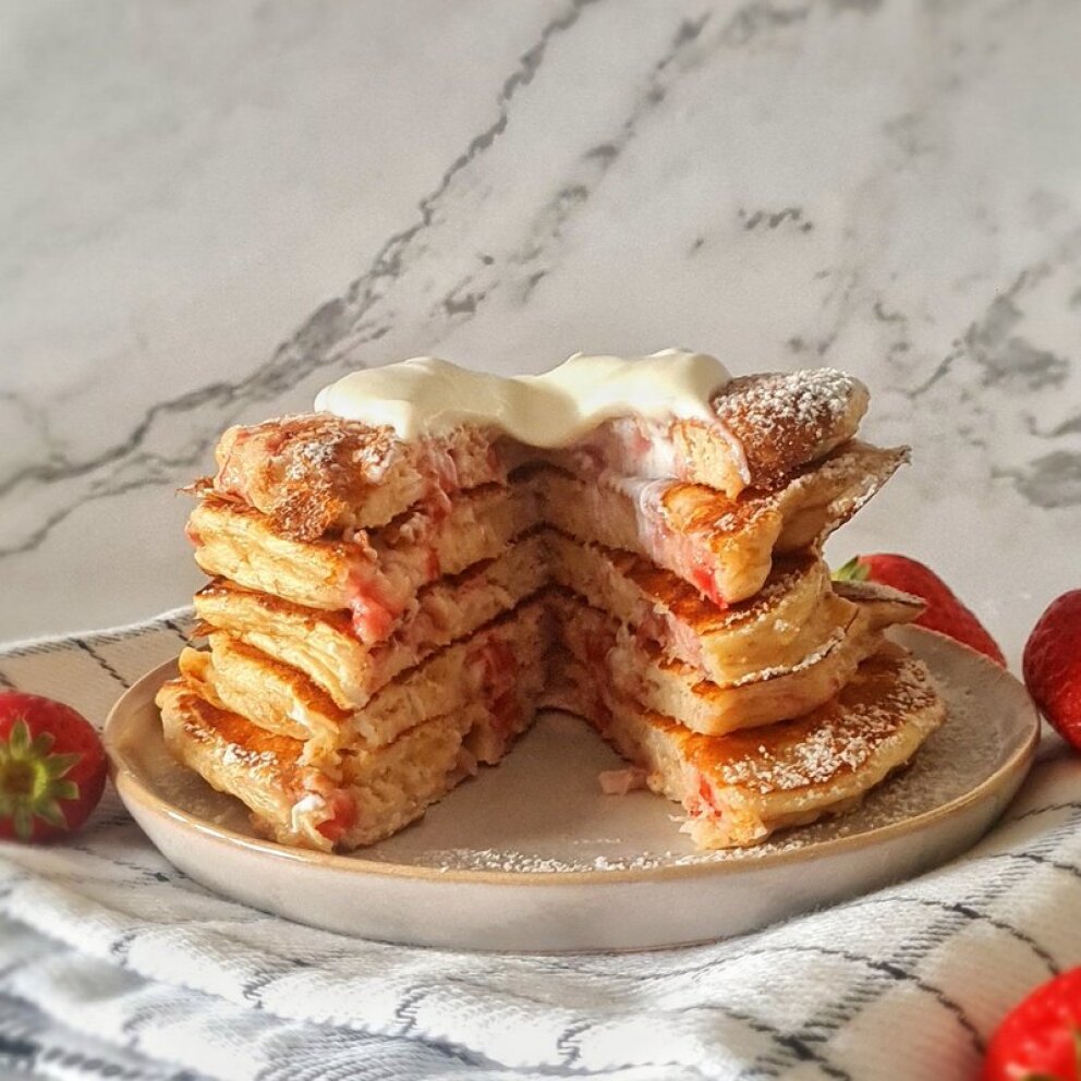 Strawberry cheesecake pancakes 