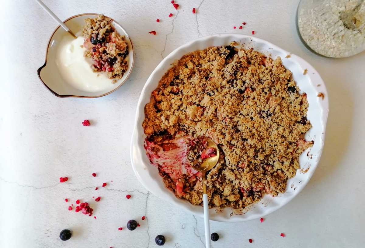 Lazyfitgirl Recept Crumble Met Appel Frambozen En Blauwe Bessen