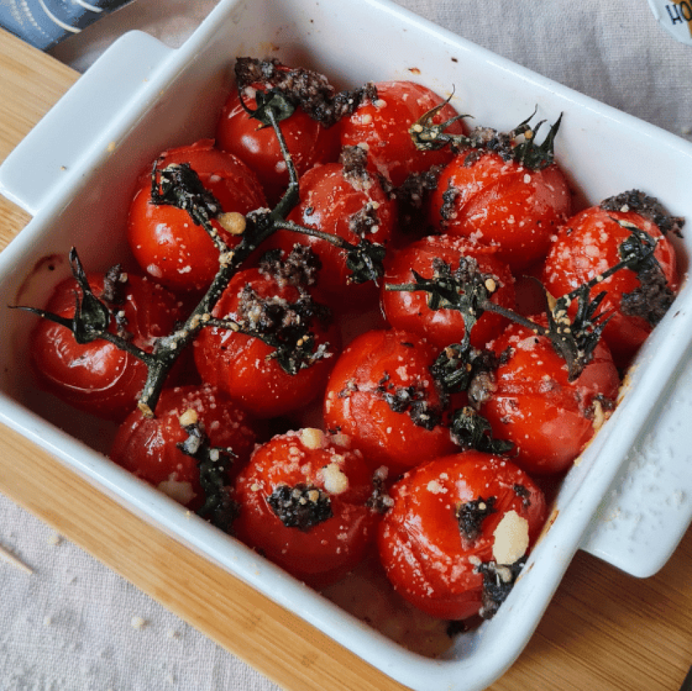 Gepofte truffel tomaatjes met parmezaan